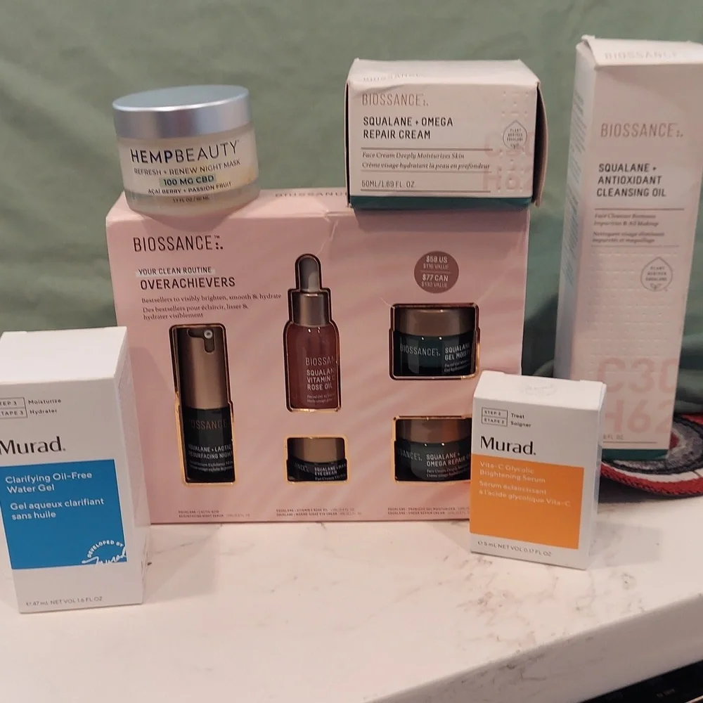 Beauty Bundle - Picture 1 of 3